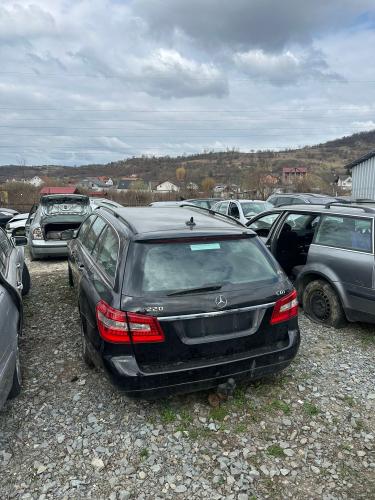 Dezmembrari Mercedes 2.2 CDI E-CLASS T-Model (S212) 170 CP 2011
